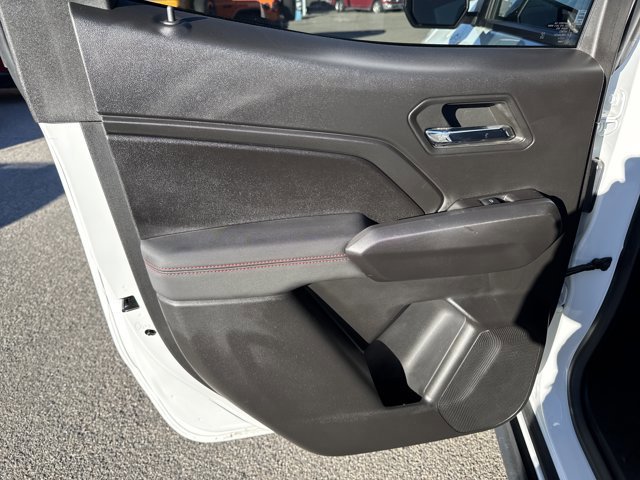 Used 2024 Chevrolet Colorado Z71 w/ Z71 Convenience Package 2 image 17