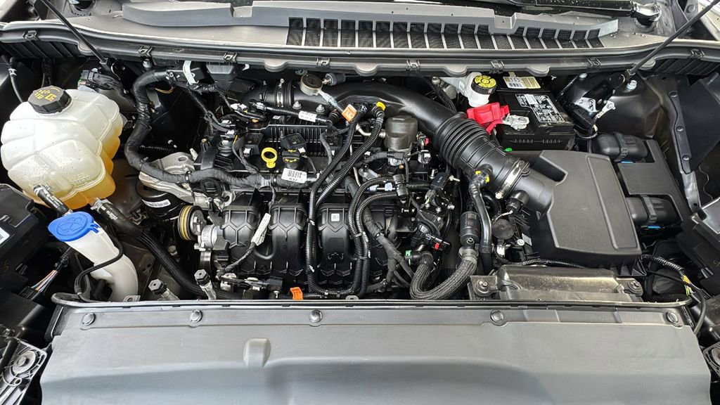 Certified 2022 Ford Edge Titanium w/ Class II Trailer Tow Package image 25