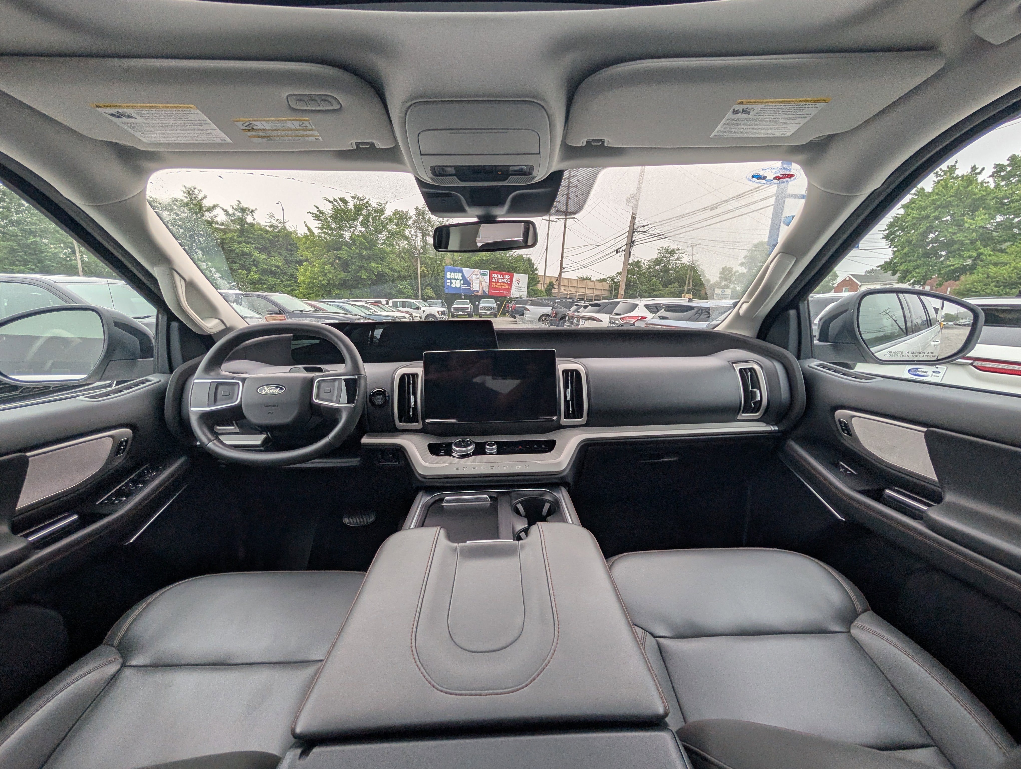Certified 2025 Ford Expedition Active AWD/4WD image 23