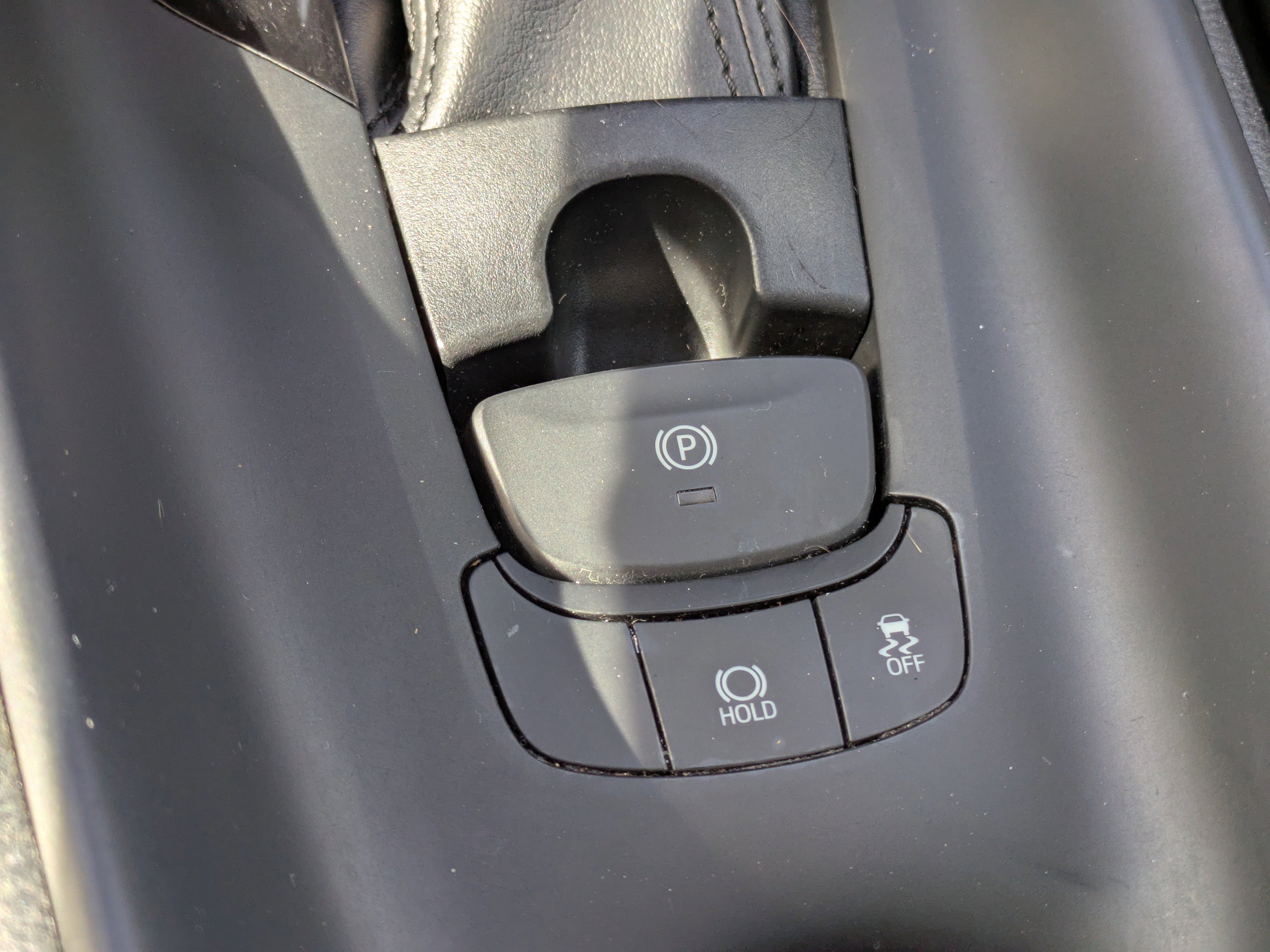 Used 2019 Toyota C-HR LE image 23