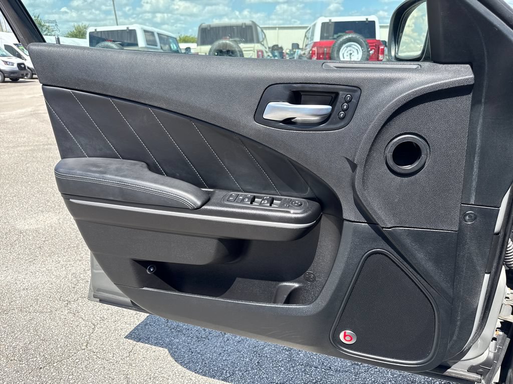 Used 2018 Dodge Charger R/T Scat Pack w/ Dynamics Package RWD image 13