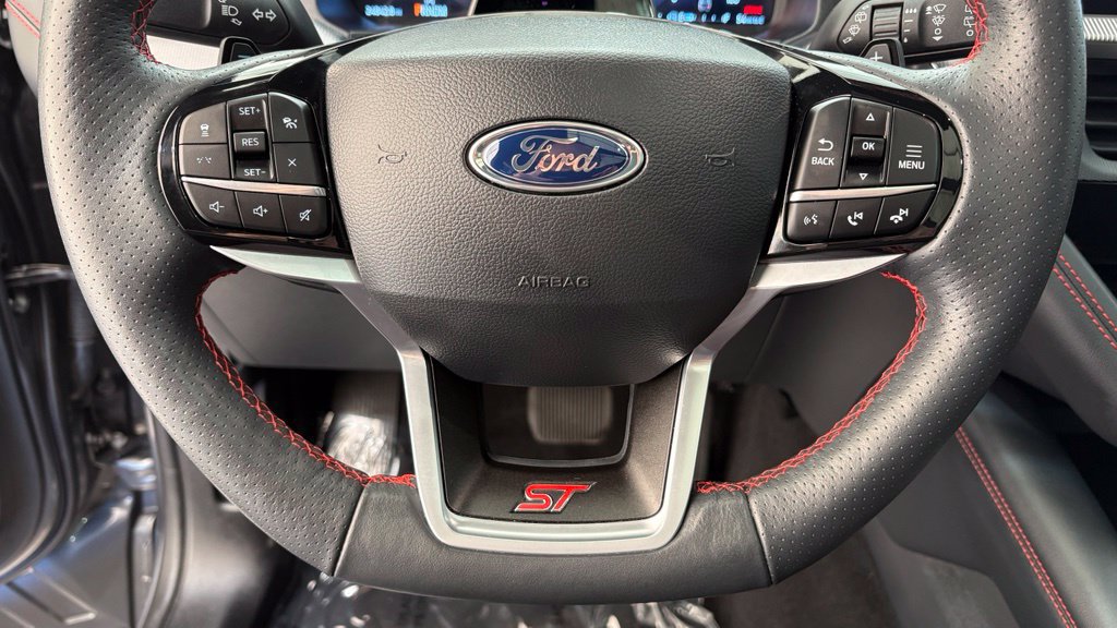Certified 2025 Ford Explorer ST AWD/4WD image 40