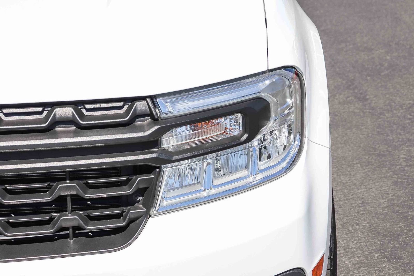 Certified 2024 Ford Maverick XL FWD image 10
