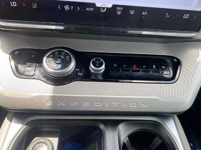 Certified 2025 Ford Expedition Active RWD image 21
