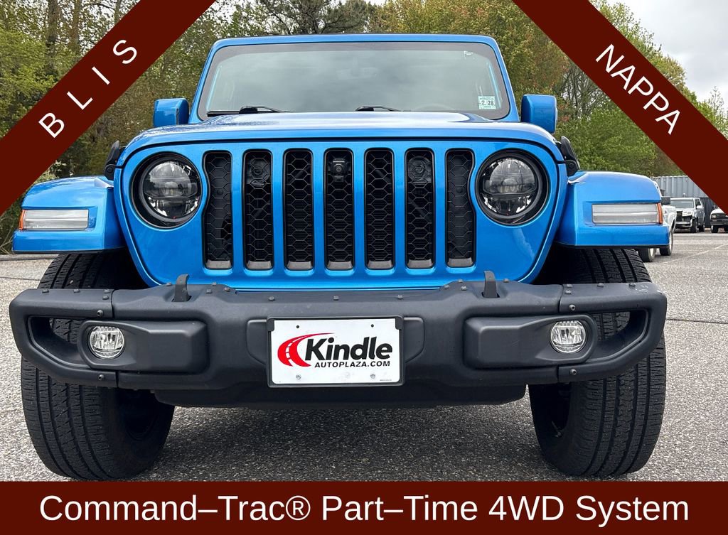 Used 2023 Jeep Gladiator Overland AWD/4WD image 2