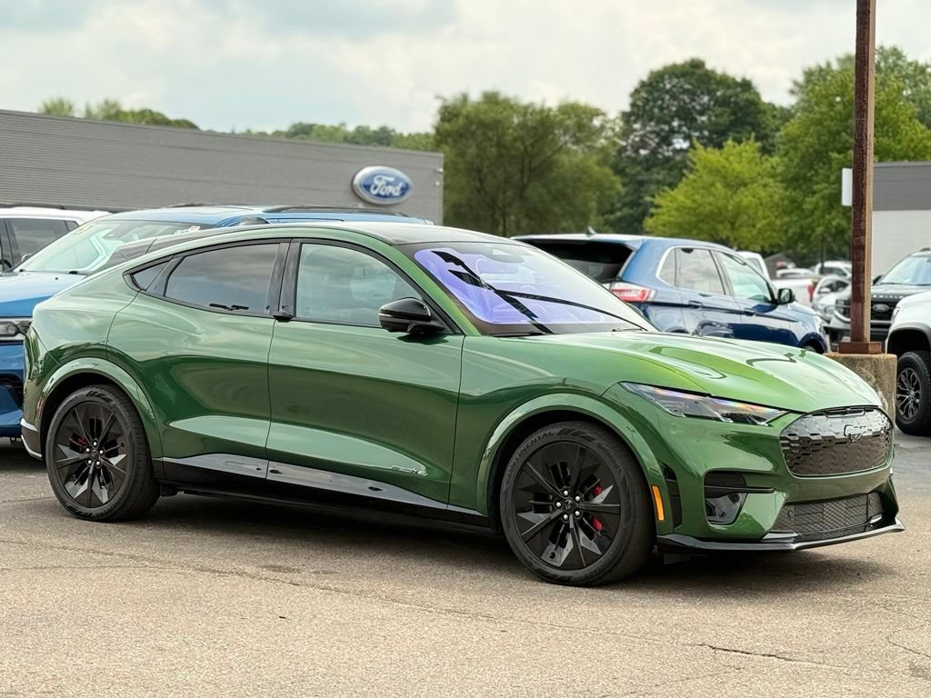 Certified 2025 Ford Mustang Mach-E GT AWD/4WD image 31