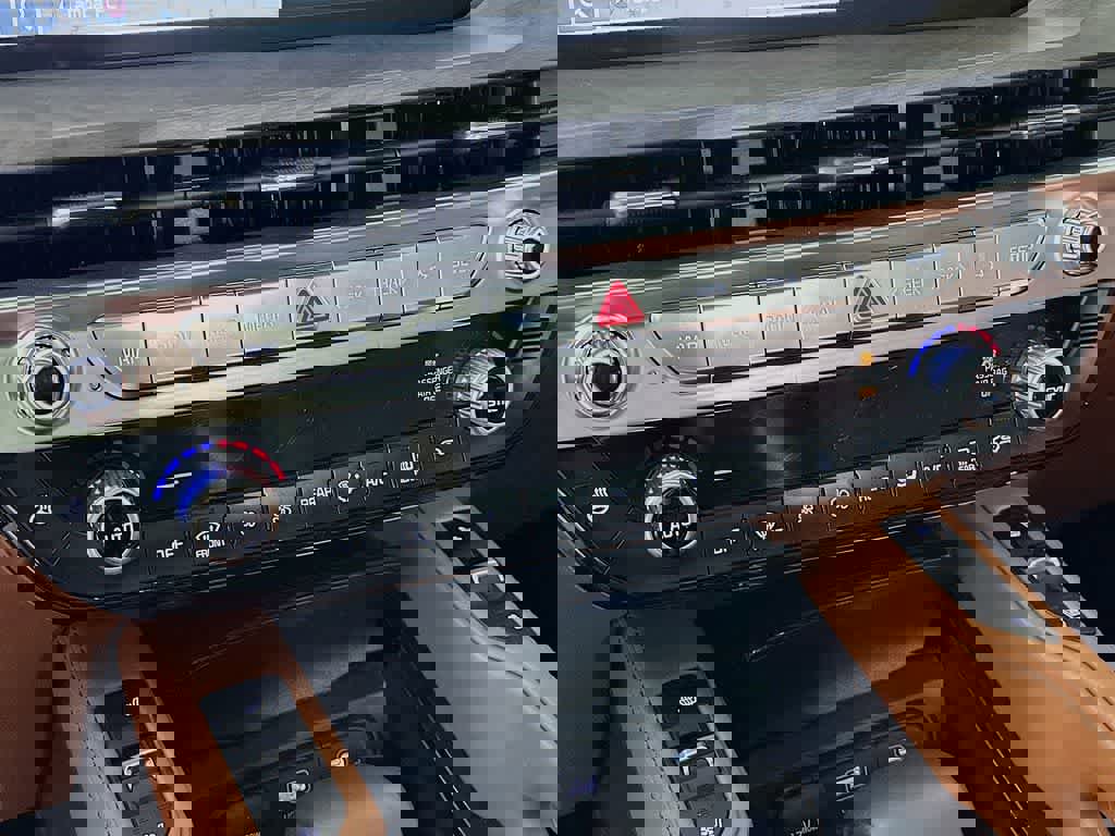 Used 2024 Kia Telluride SX Prestige X-Line image 17