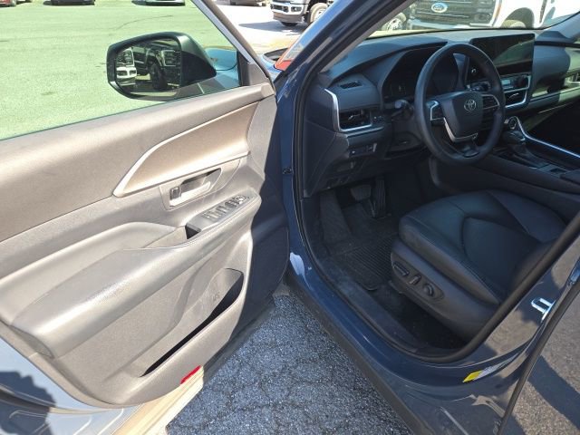 Used 2024 Toyota Grand Highlander FWD image 5