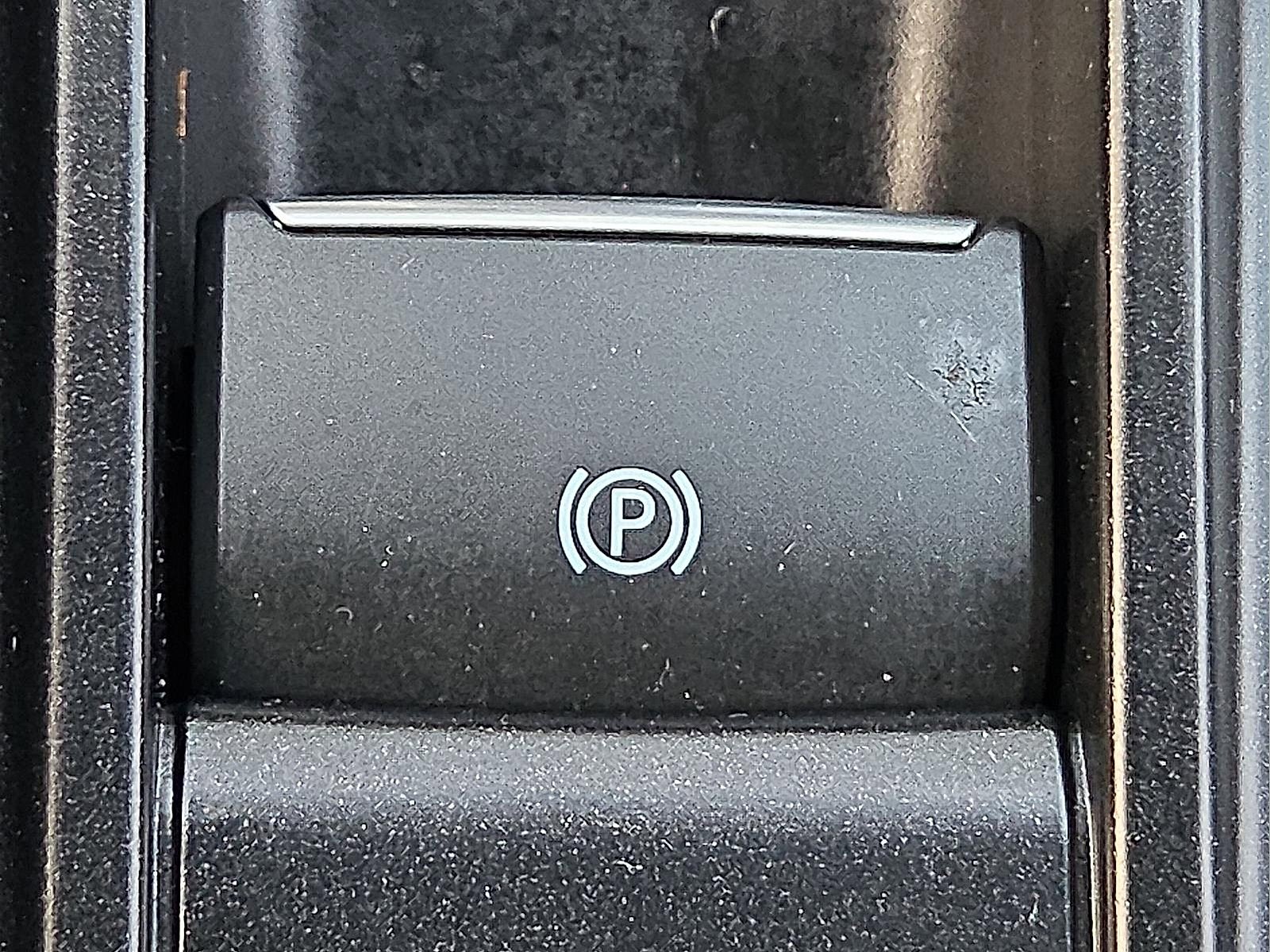 Certified 2025 Ford Explorer ST-Line w/ Premium Package image 20