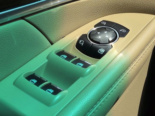 Certified 2017 Ford Explorer Limited FWD image 24