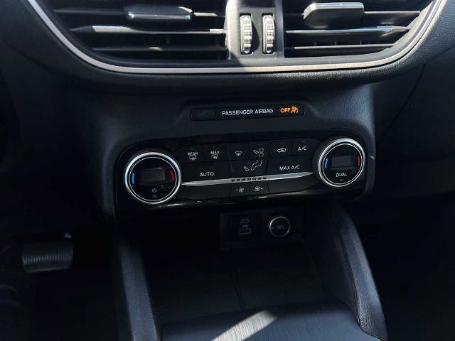 Certified 2021 Ford Escape SE w/ SE Sport Appearance Package image 14