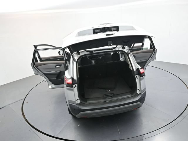 Used 2023 Nissan Rogue SV FWD image 45