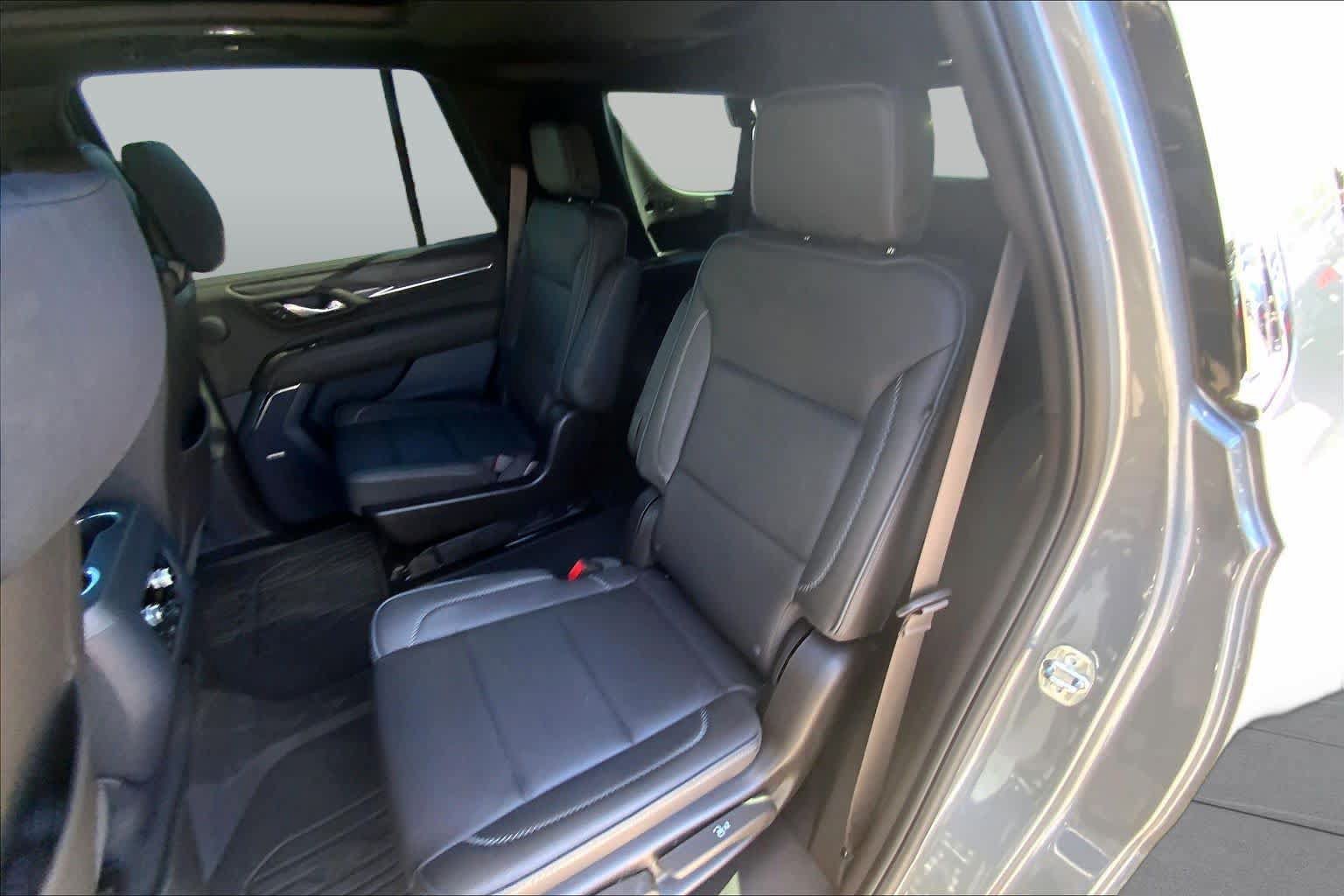 Used 2023 GMC Yukon Denali w/ Denali Reserve Package AWD/4WD image 21