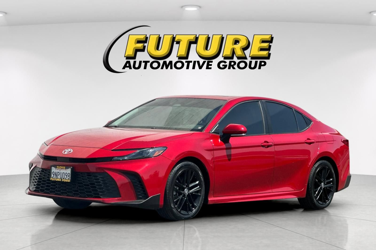 Used 2025 Toyota Camry SE w/ Multimedia Upgrade Package FWD image 7