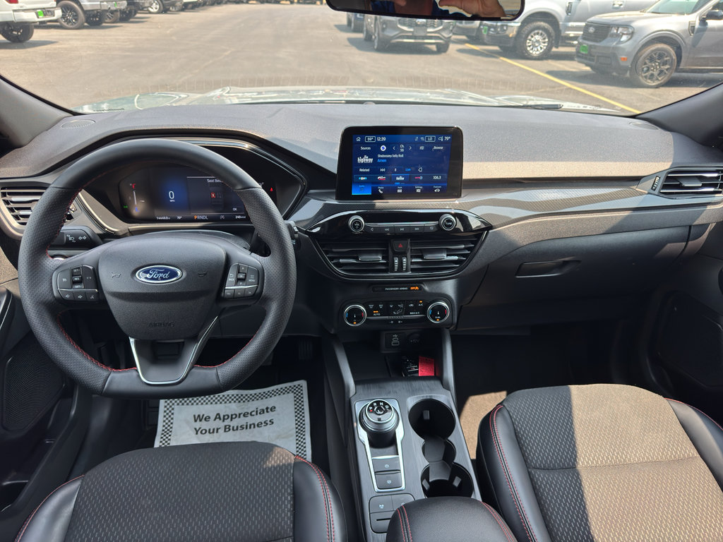 Certified 2026 Ford Escape ST-Line AWD/4WD image 10