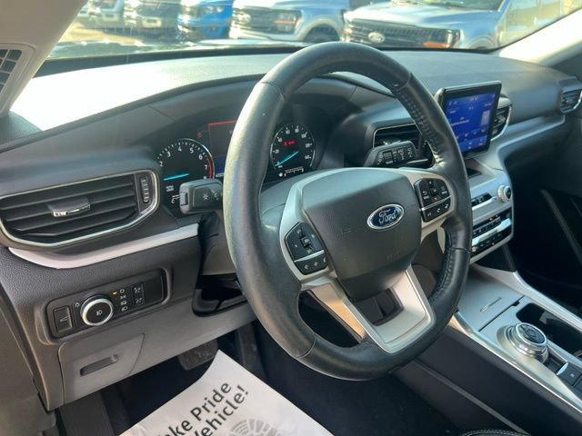 Certified 2023 Ford Explorer XLT w/ Equipment Group 202A AWD/4WD image 5