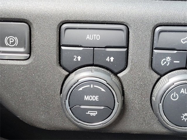 Used 2022 Chevrolet Silverado 1500 LT image 26