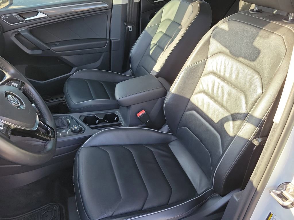 Used 2019 Volkswagen Tiguan SEL Premium image 21