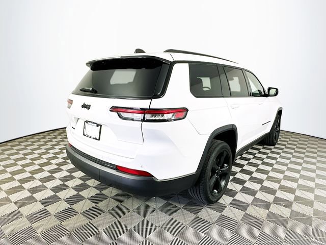 Used 2023 Jeep Grand Cherokee L Laredo AWD/4WD image 12