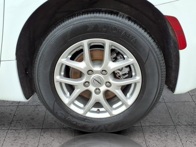 Used 2024 Chrysler Pacifica Touring-L image 5