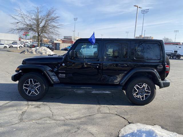 Used 2024 Jeep Wrangler Sahara w/ Dual Top Group video 2