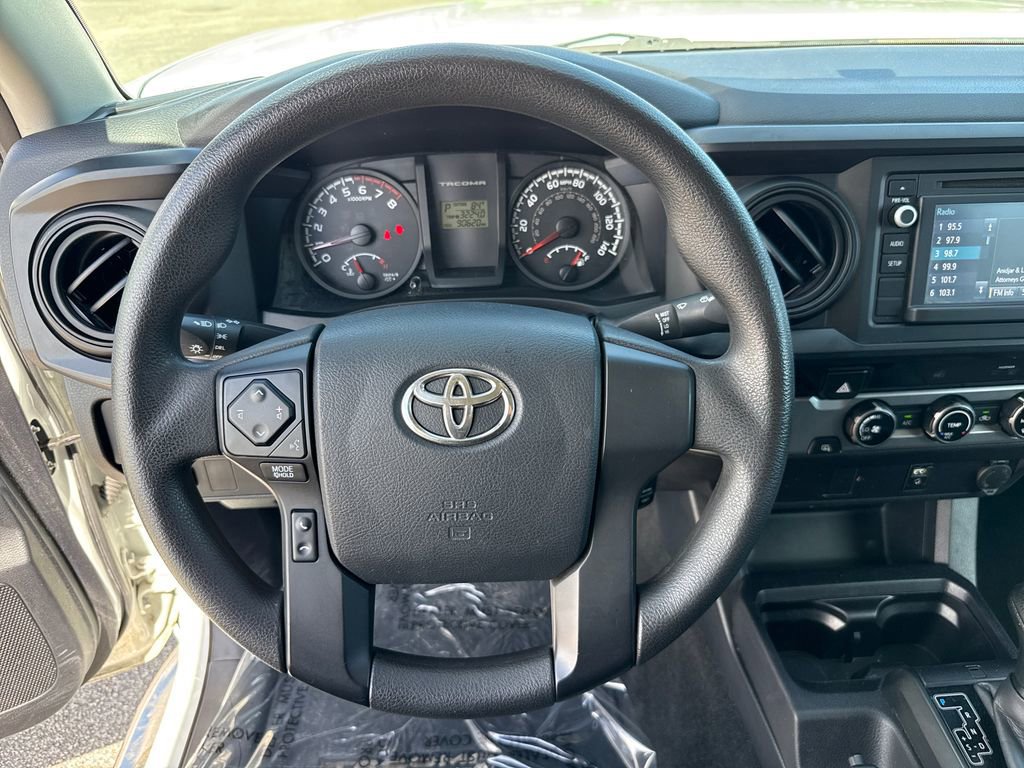 Used 2017 Toyota Tacoma SR image 14