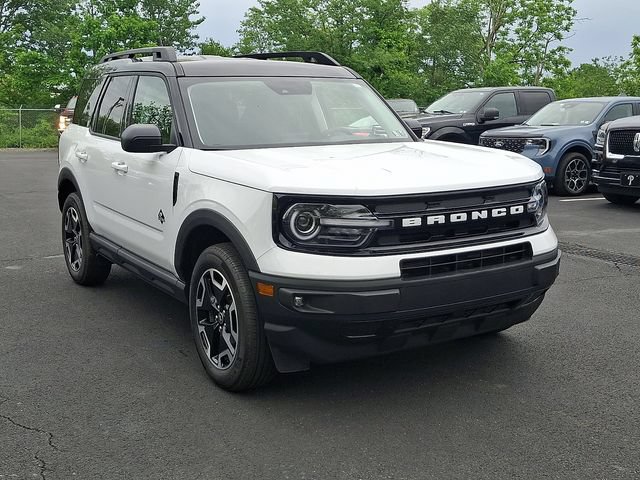 Certified 2024 Ford Bronco Sport Outer Banks AWD/4WD image 2