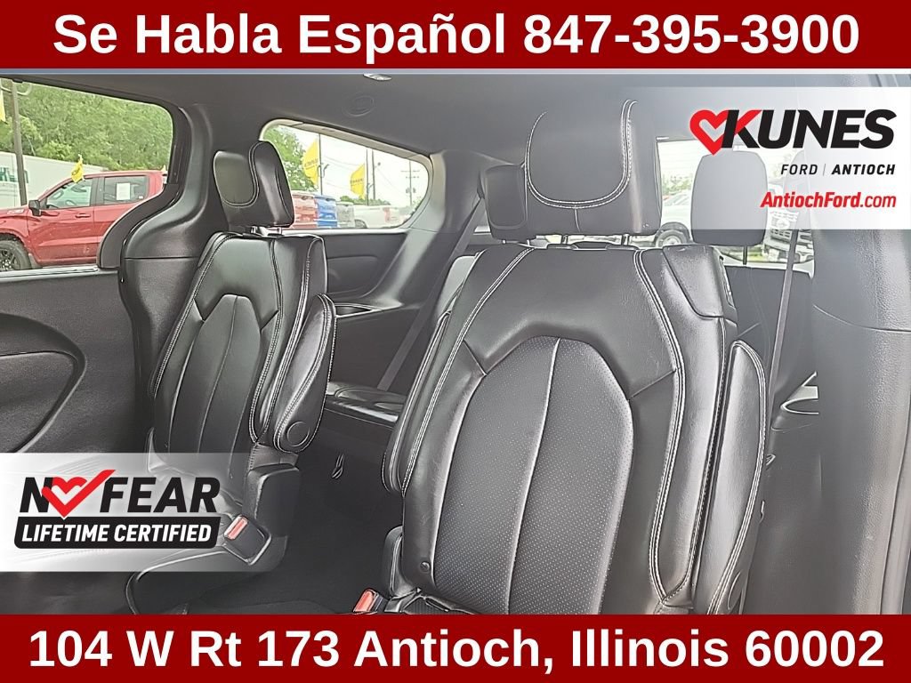 Used 2025 Chrysler Pacifica Select FWD image 37