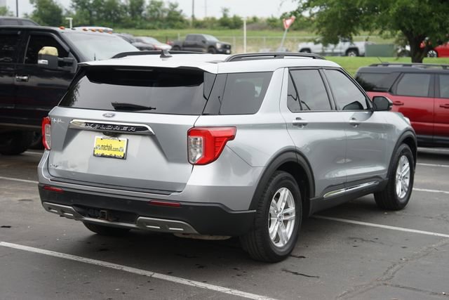 Certified 2022 Ford Explorer XLT w/ Equipment Group 202A RWD image 6