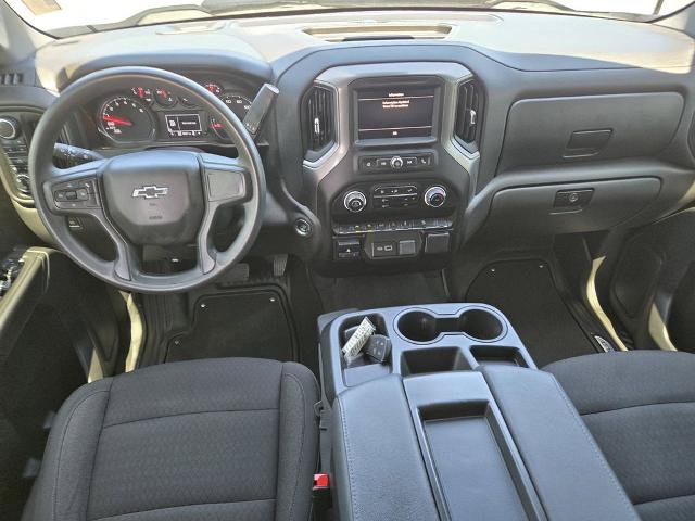 Used 2025 Chevrolet Silverado 1500 Custom Trail Boss w/ LPO, Dark Essentials Package AWD/4WD image 9