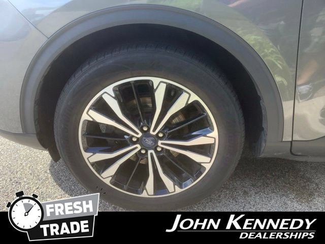 Certified 2022 Ford Escape SE w/ SE Sport Appearance Package AWD/4WD image 39