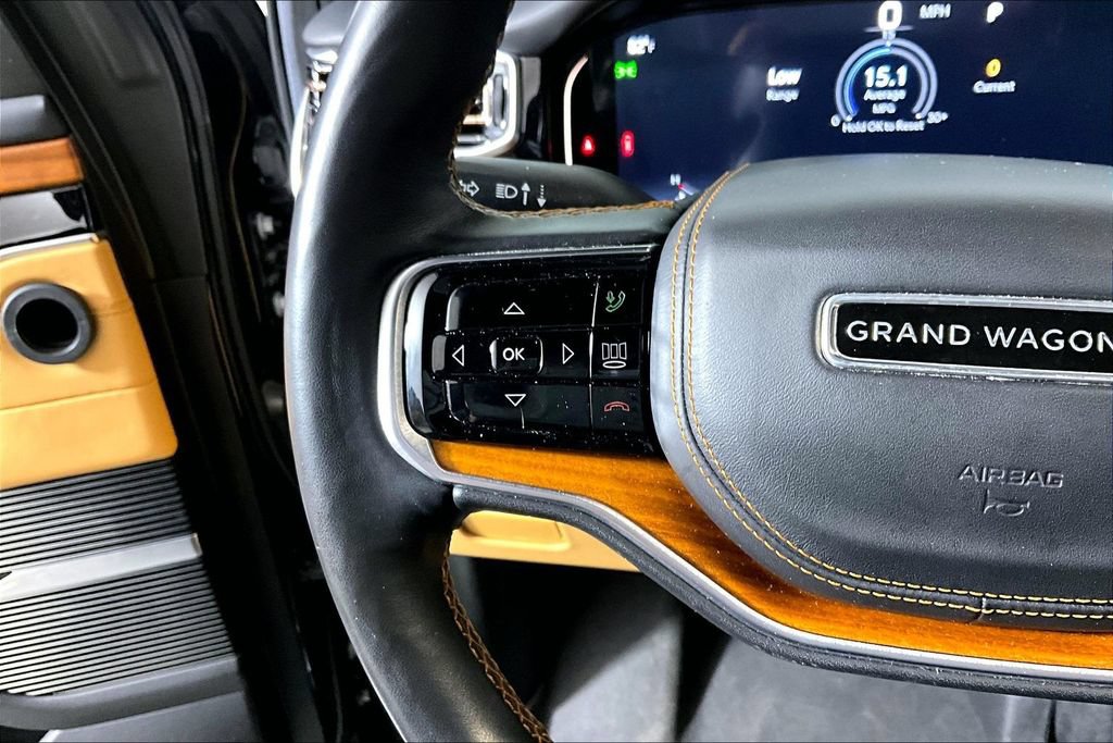 Used 2022 Jeep Grand Wagoneer Series III AWD/4WD image 14