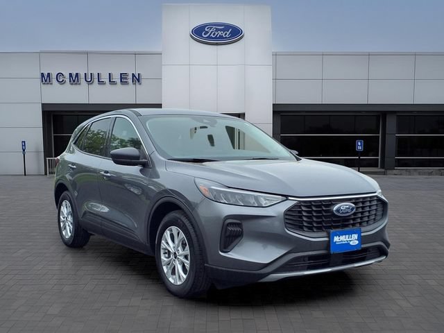 Certified 2024 Ford Escape Active w/ Cold Weather Package FWD image 9