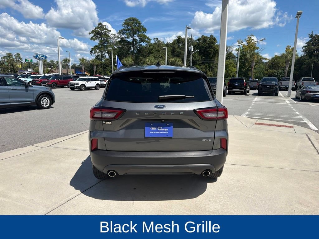 Certified 2025 Ford Escape ST-Line Select AWD/4WD image 8