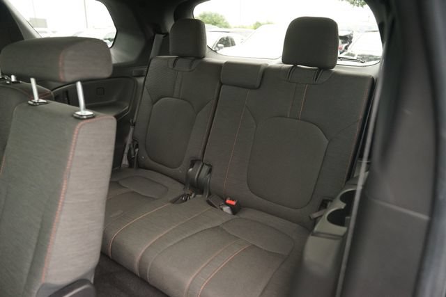 Used 2025 Honda Pilot Sport image 14