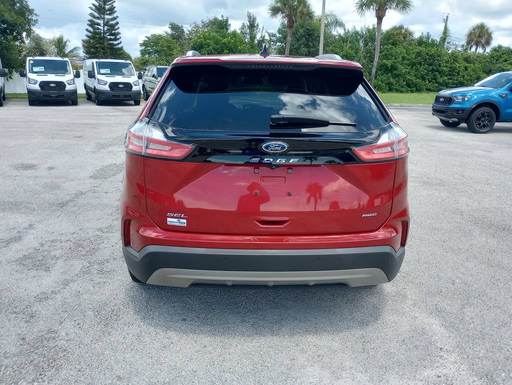 Certified 2022 Ford Edge SEL w/ Convenience Package AWD/4WD image 6