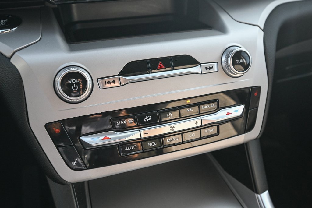 Certified 2023 Ford Explorer XLT w/ Equipment Group 202A image 41