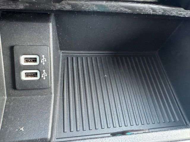 Certified 2018 Ford F150 Platinum w/ Equipment Group 701A Luxury image 13