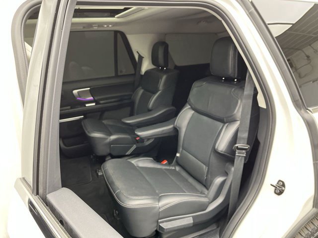 Certified 2025 Ford Expedition Platinum w/ Driver's Package AWD/4WD image 14