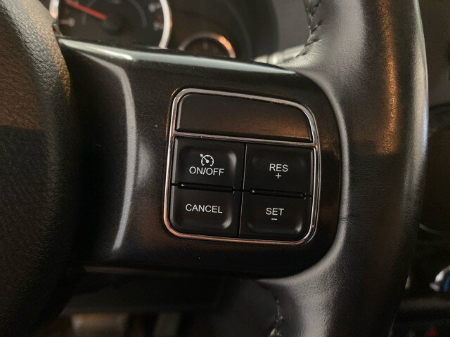 Used 2017 Jeep Wrangler Unlimited Sahara AWD/4WD image 16