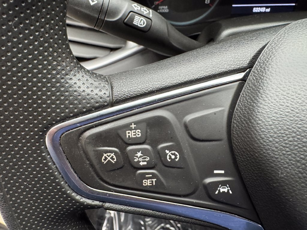 Used 2025 Chevrolet Malibu LT FWD image 14