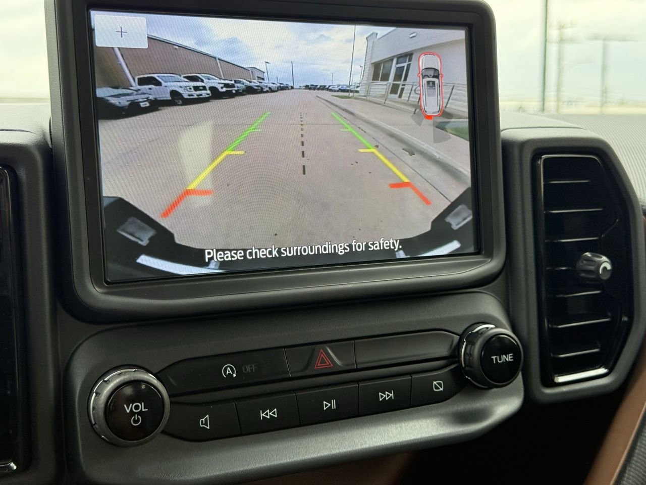 Certified 2024 Ford Bronco Sport Outer Banks w/ Tech Package image 18