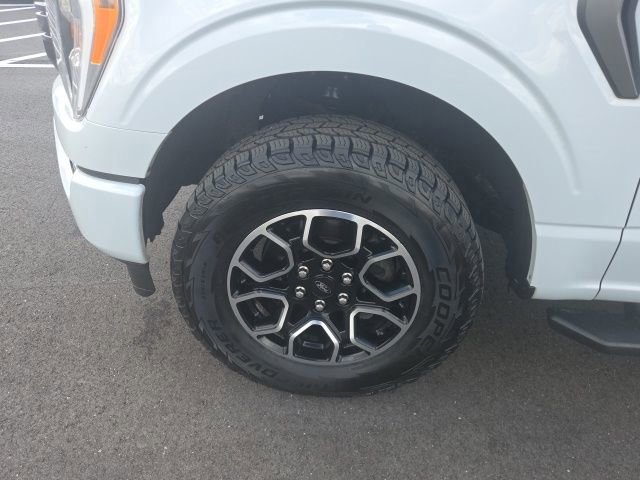 Certified 2021 Ford F150 XLT w/ Equipment Group 302A High image 14