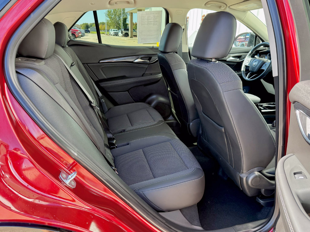 Used 2023 Buick Envision Preferred w/ Sport Touring Package AWD/4WD image 19