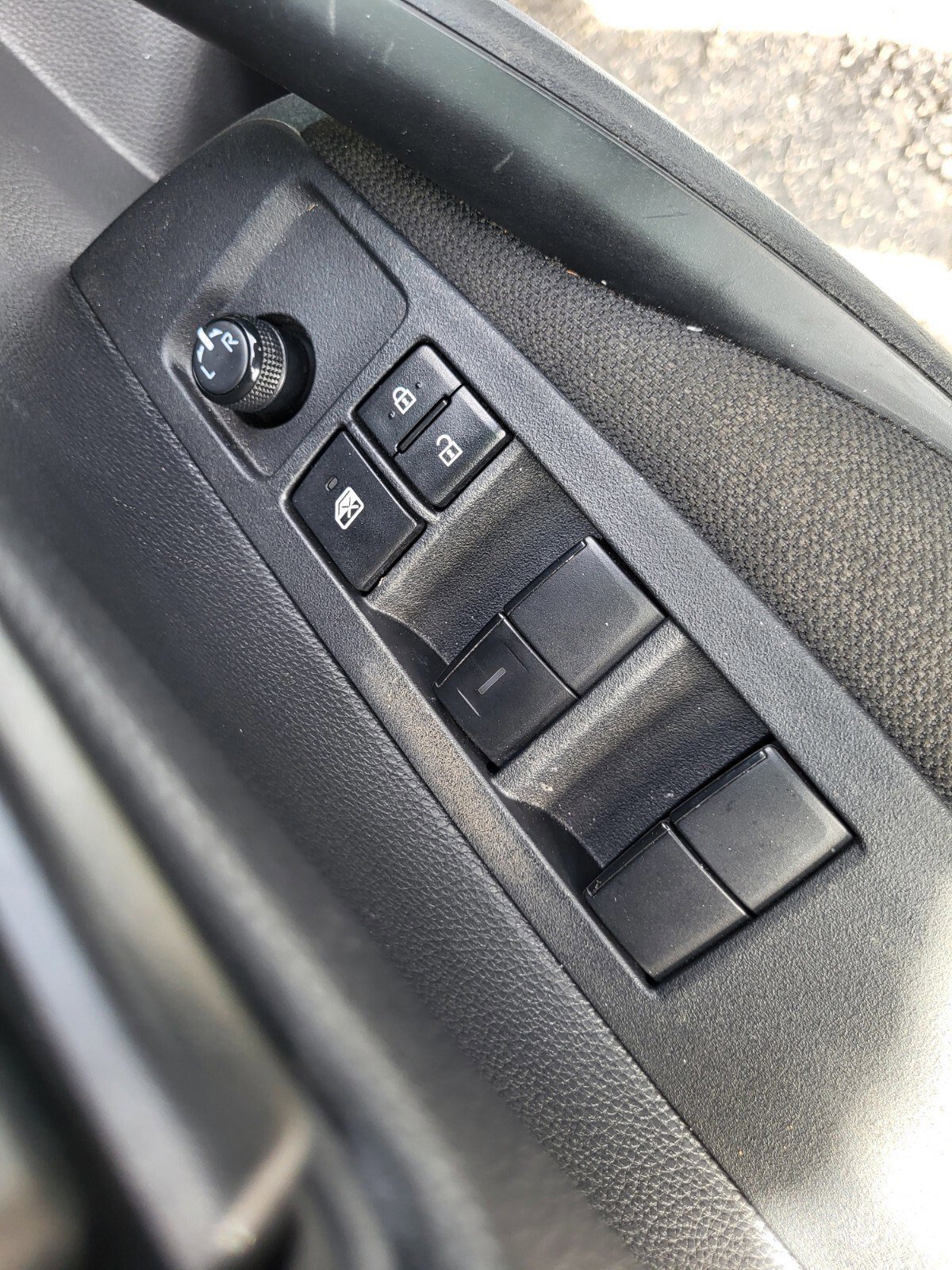 Used 2025 Toyota Corolla LE image 17