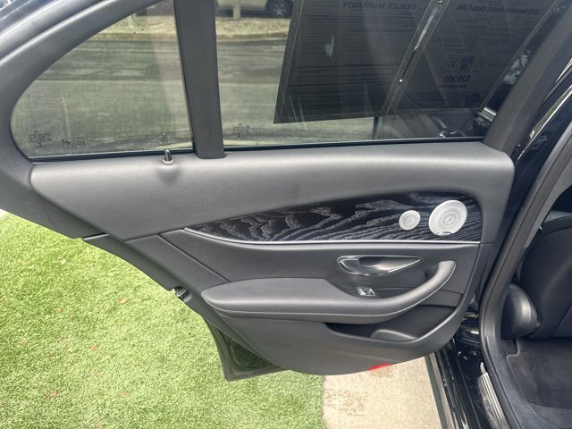 Used 2019 Mercedes-Benz E 300 image 16