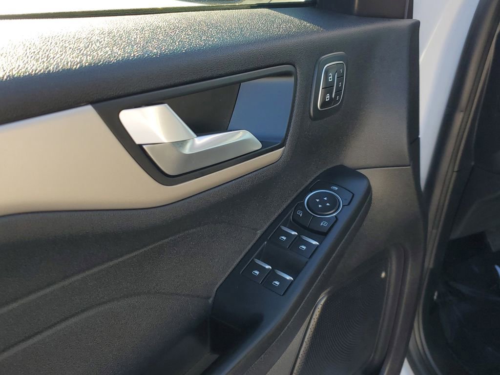 Certified 2022 Ford Escape SEL w/ Technology Package image 7