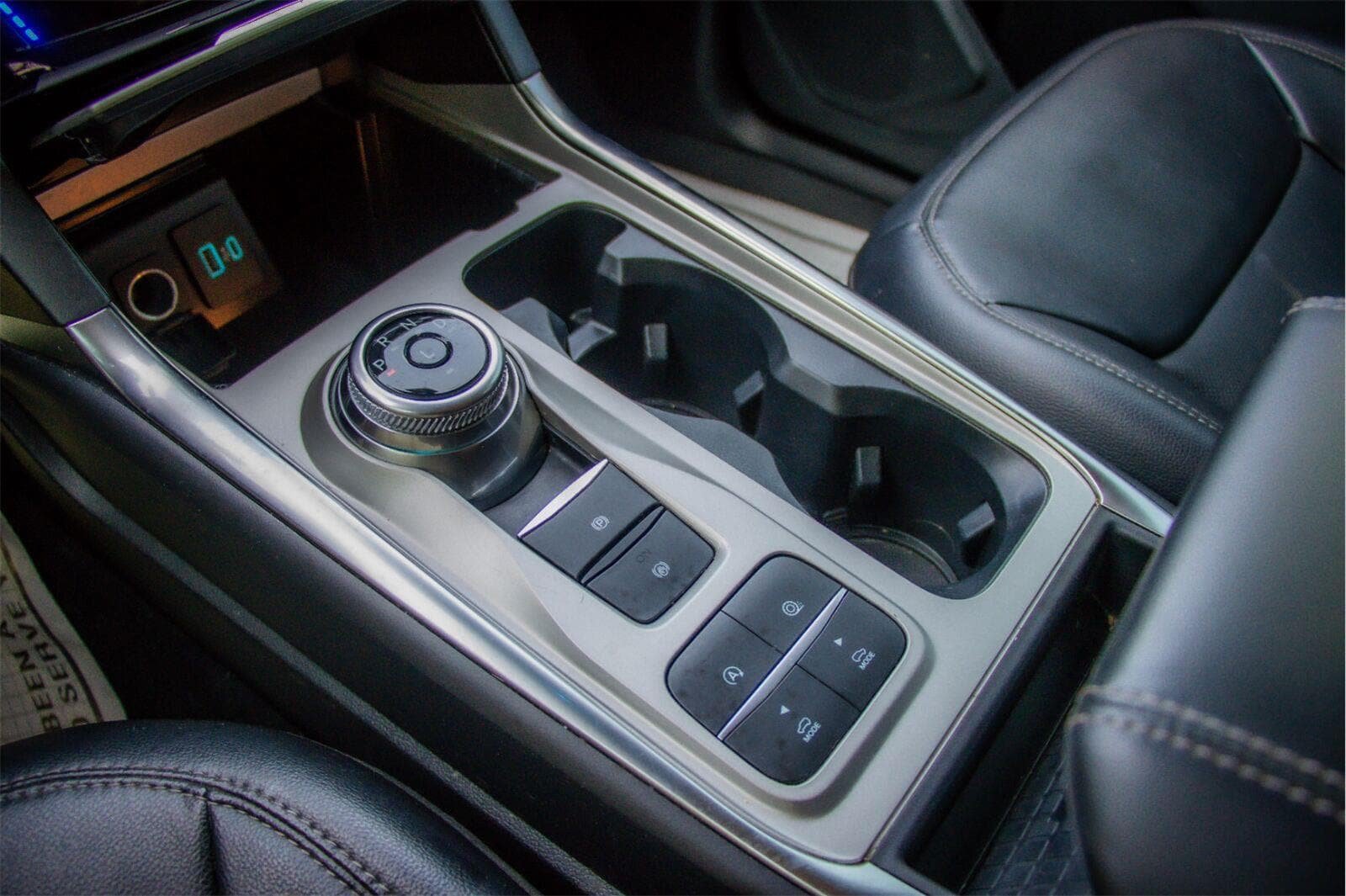 Certified 2024 Ford Explorer Limited w/ Limited Technology Package RWD image 15