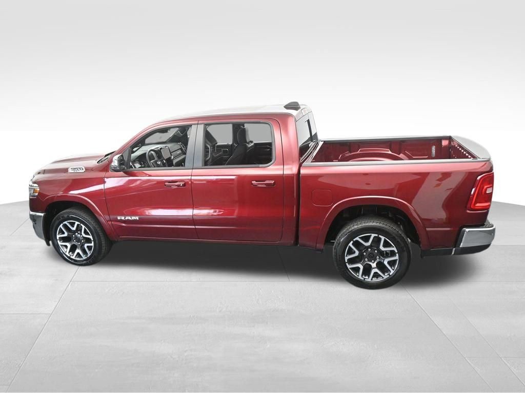 Used 2025 RAM 1500 Laramie AWD/4WD image 19