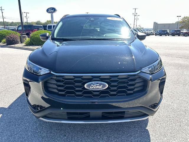 Certified 2025 Ford Escape ST-Line AWD/4WD image 9